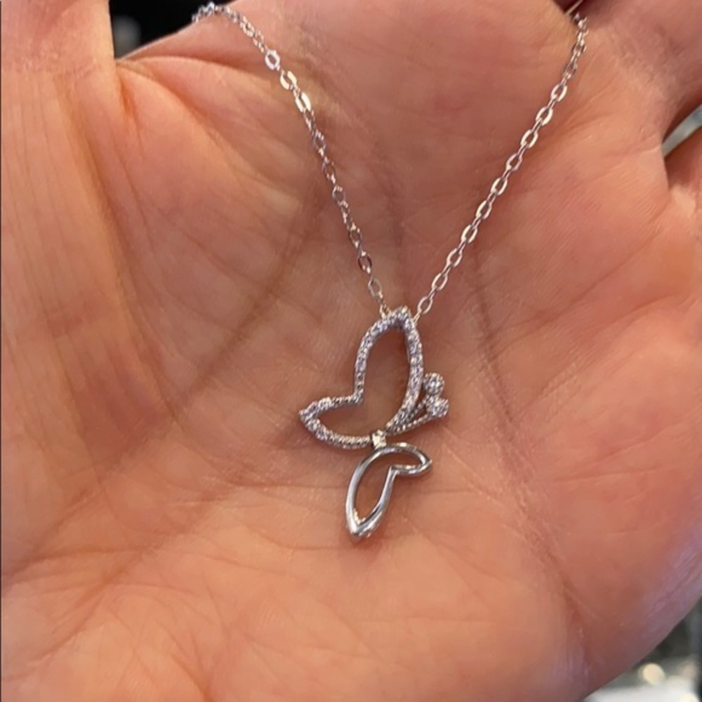 🦋New Floating Butterfly Sideway Heart CZ Necklace
